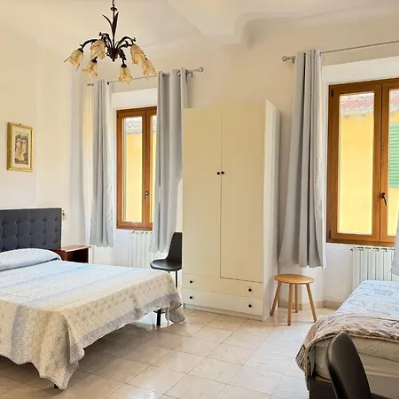 Vanessa 3* فلورنس